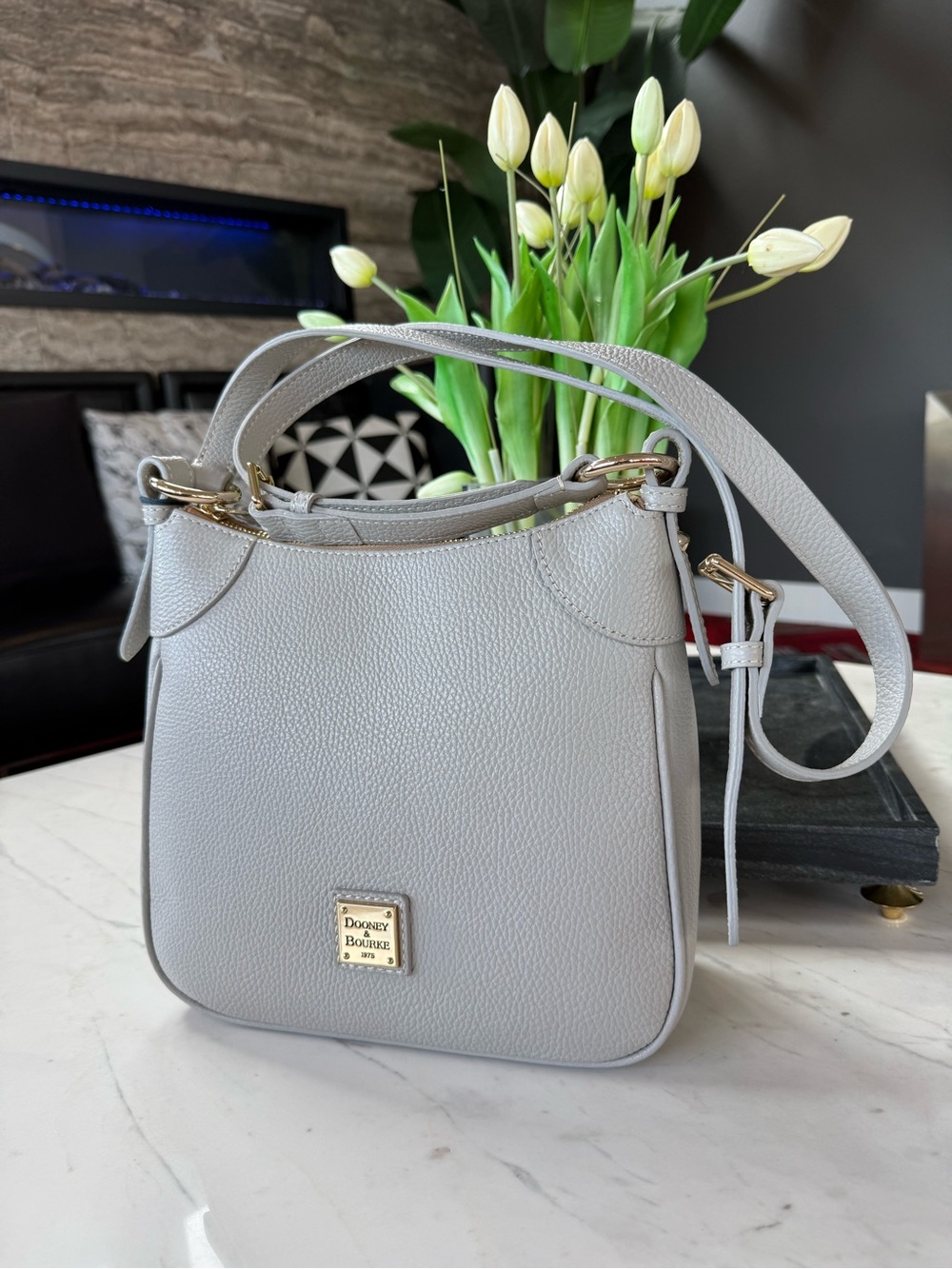New Dooney & Bourke Lucca Leather Crossbody - Picture 16 of 16